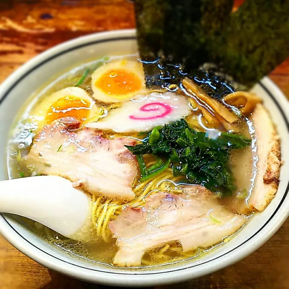 基本的に塩ラーメンが好きです…d(^-^)|たかたかさん