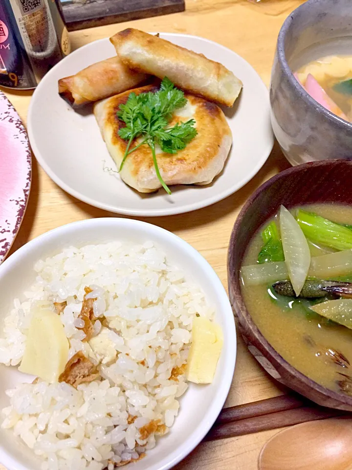 筍御飯
つくしと菜の花の味噌汁|ミカさん