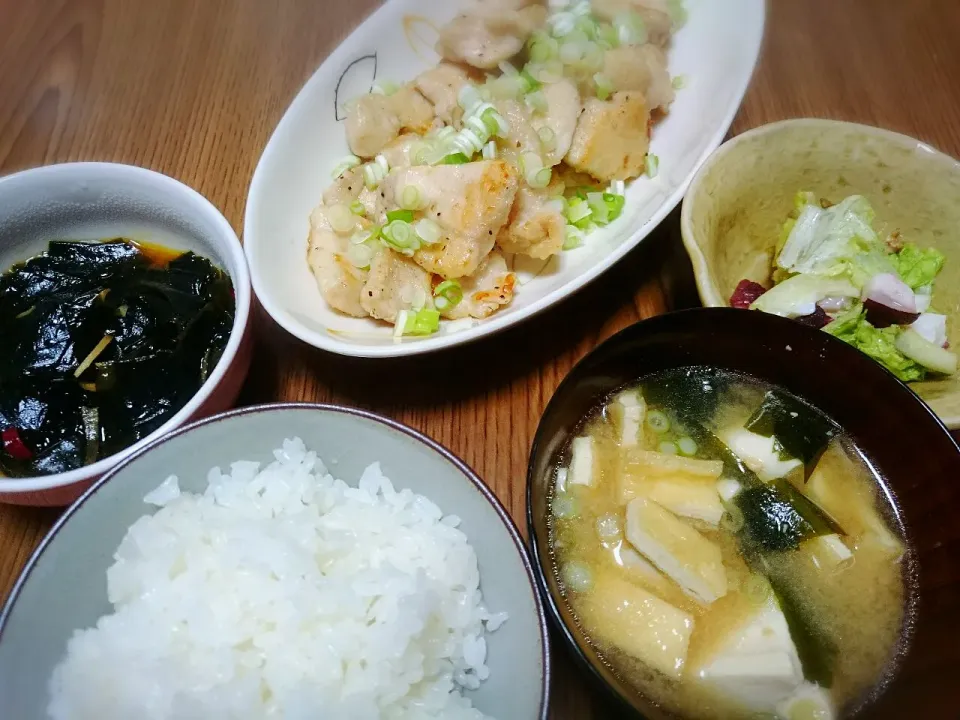 ・鶏胸肉の香味焼き
・タコとレタスの酢の物
・ワカメのピリカラ煮
・ワカメと豆腐の味噌汁|ようかんさん