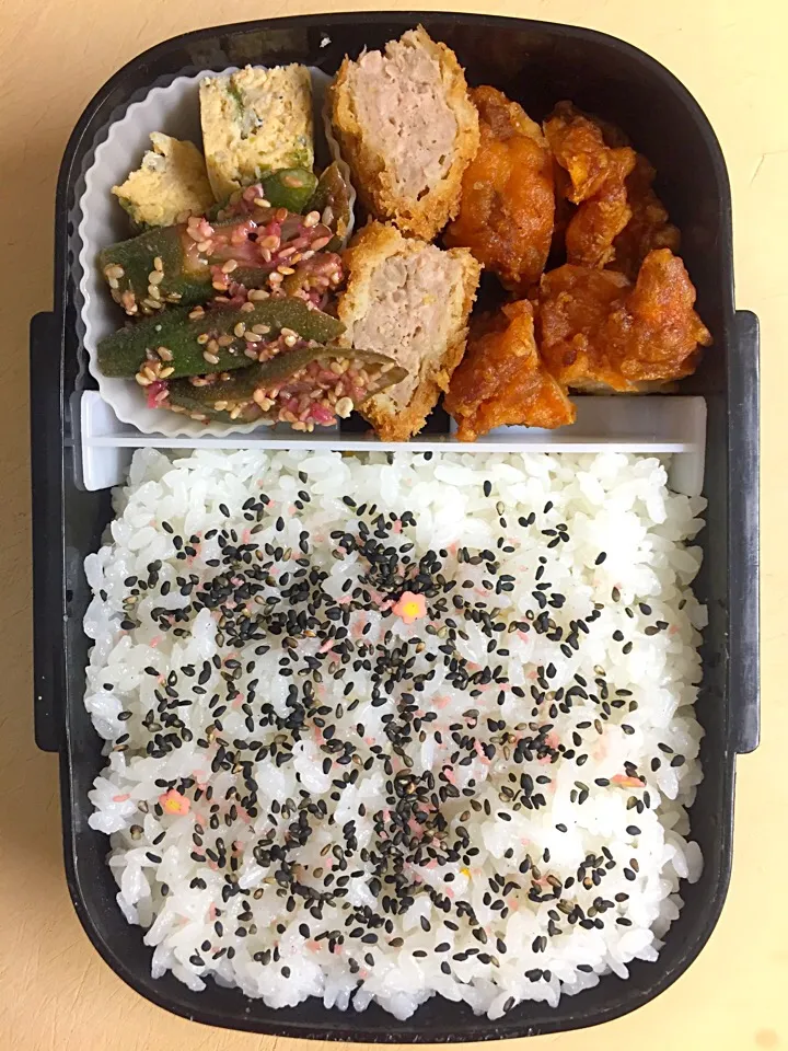 Snapdishの料理写真:お弁当／男子高校生|nayutaさん