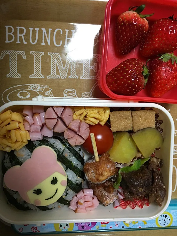 Snapdishの料理写真:クマ型🐻でお団子女の子弁当〜
#学童弁当 #女の子#クマ型#キャラ弁#ストライプ|こむぎさん