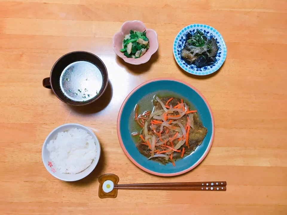 夕ごはん
カレイの南蛮漬け
あさりとわけぎの酢味噌和え
茄子の煮びたし|ちゃみこさん