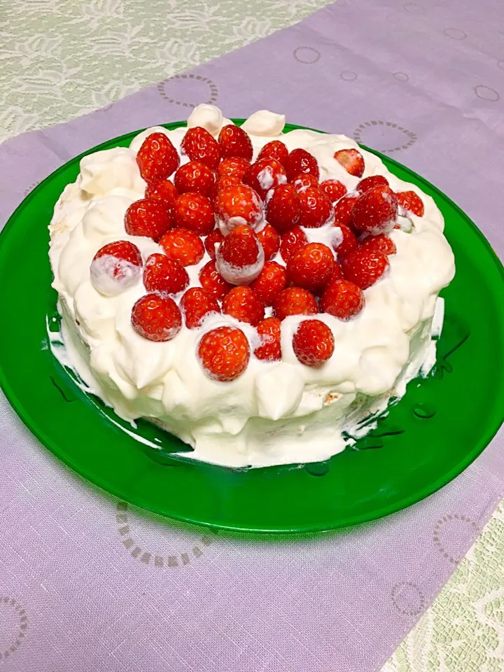 子供たちがトッピング♡
ショートケーキ♡|ゆきりん。さん