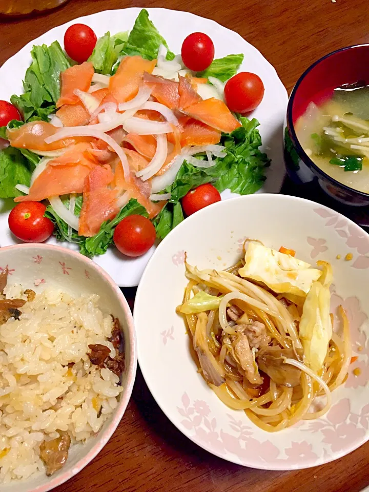 あさりご飯   野菜炒め   サーモンサラダ   味噌汁|掛谷節子さん