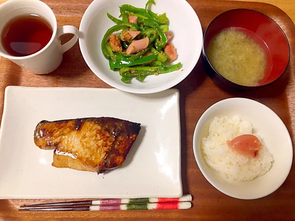 さばの照り焼きと、ピーマン魚肉炒め|かおちゃんさん