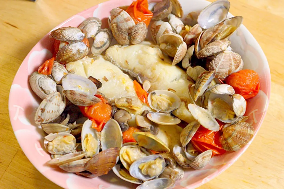 たらとあさりのアクアパッツァ|いわなさん