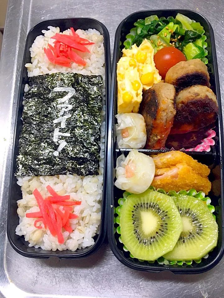 ほうれん草はこんぶ茶と醤油で和えるだけ⭐️ 息子弁当|友美さん