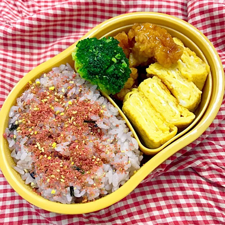 いつもと一緒のお弁当🍱ふりかけはすきやき|agnes2001さん