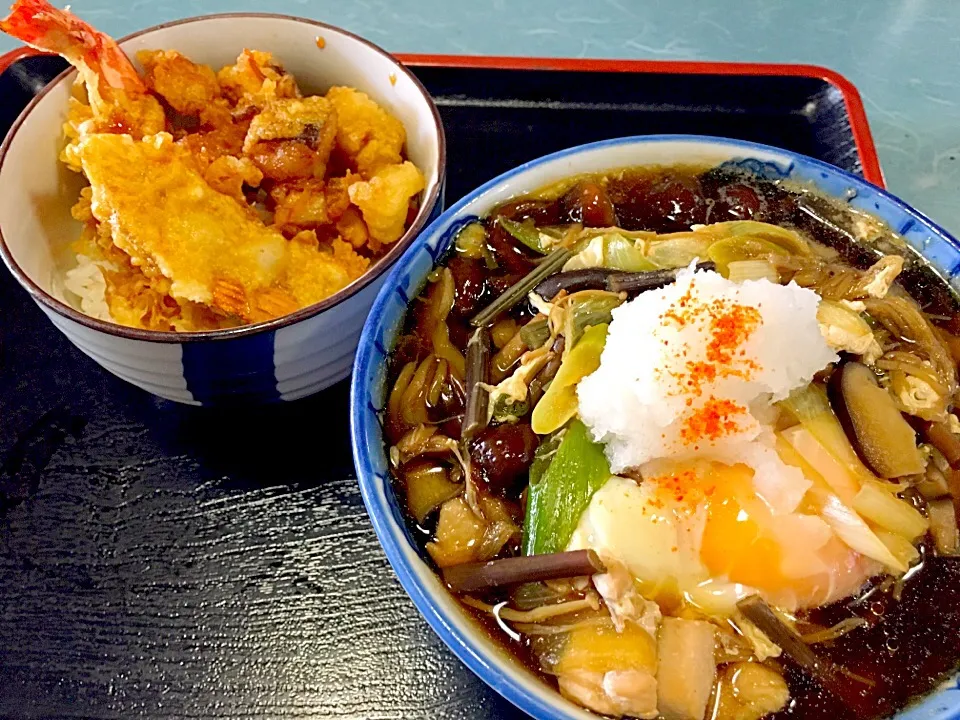 4/12 今日の賄い
山菜きのこおろし蕎麦（卵入り）&ミニ天丼|mamiさん