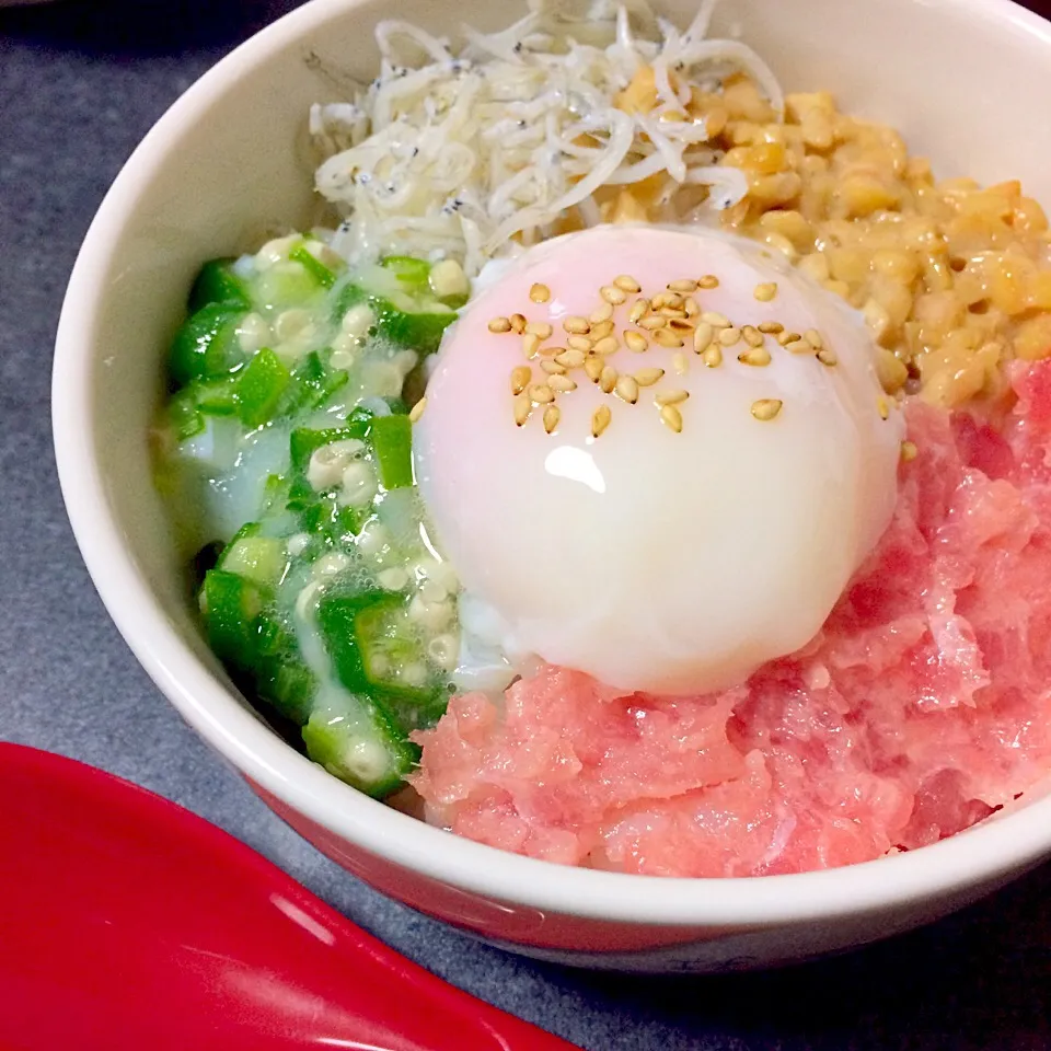 ねばねば丼|ばん。さん