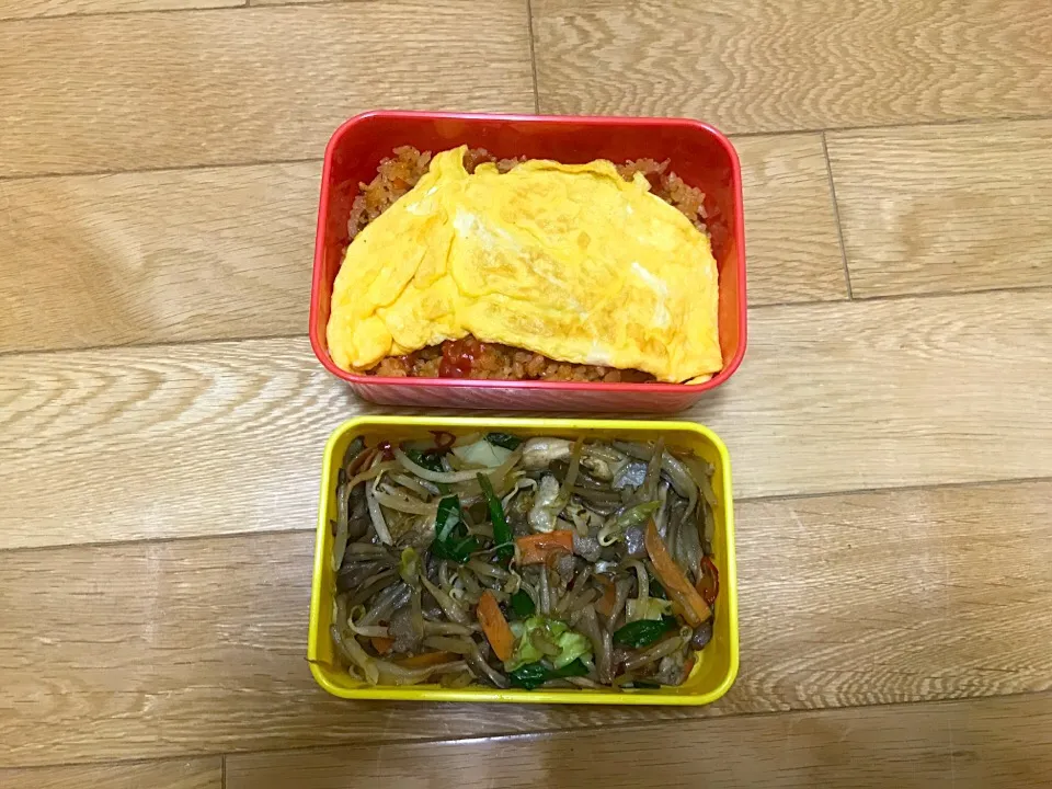 Snapdishの料理写真:#しぇい飯 #🍱 #わや飯 オムライス、舞茸と野菜炒め #食えたらなんでもいい笑|しえいさん