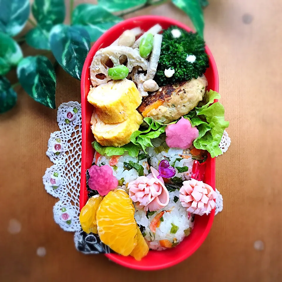 今日の娘弁当2017.4.12...♪*ﾟ 豆腐の味噌マヨハンバーグʚ◡̈⃝ɞ|ばろんさん