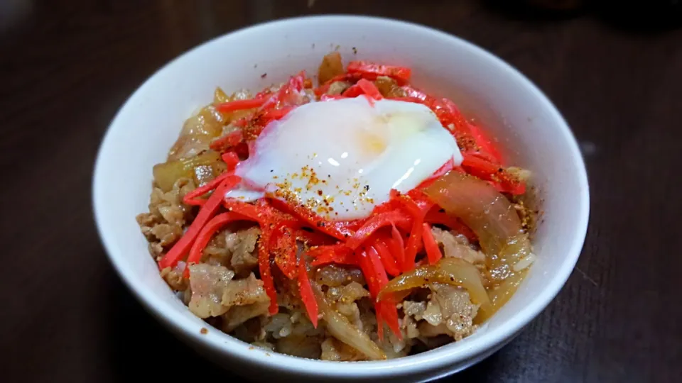 手作り豚丼♪お手製温泉卵をトッピング♪|しょうたさん