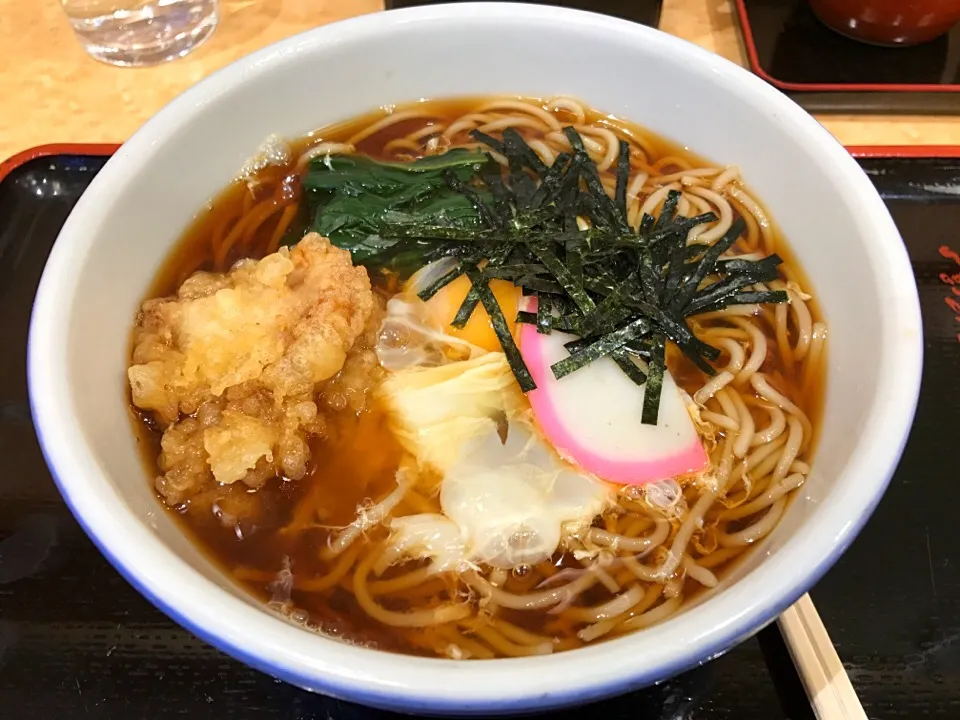 月見そばに鳥から|マハロ菊池さん