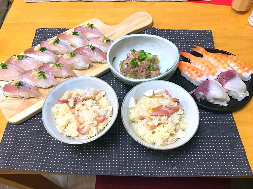 鯵を初めて捌きました♪ #鯵の握り #ホッキ飯 #なめろう #海老の握り|ぴーまんさん