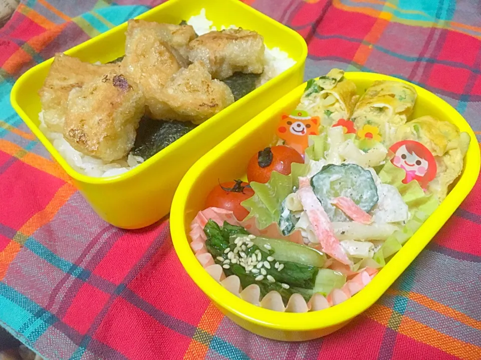 Snapdishの料理写真:お弁当★ネギゆずこしょう卵、マカロニサラダ、小松菜のわさび漬け、高野豆腐の唐揚げごはん|ハルさん