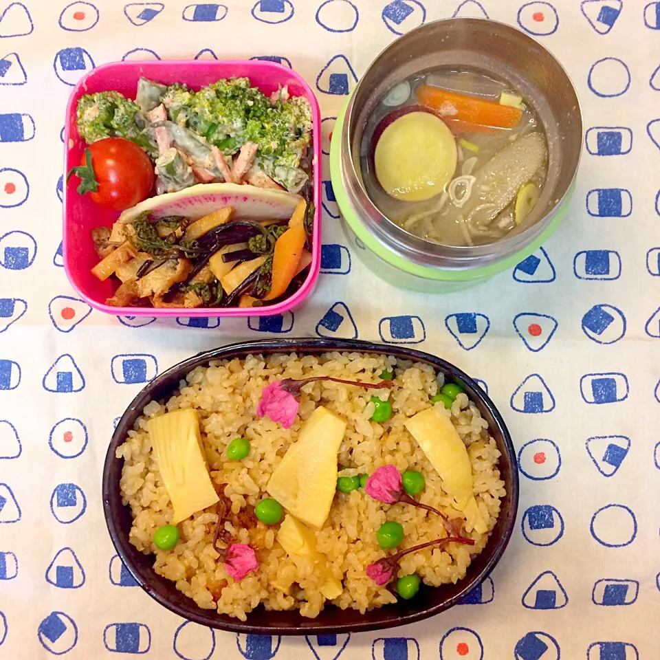 Snapdishの料理写真:vegan弁当
タケノコご飯|makiko_aさん