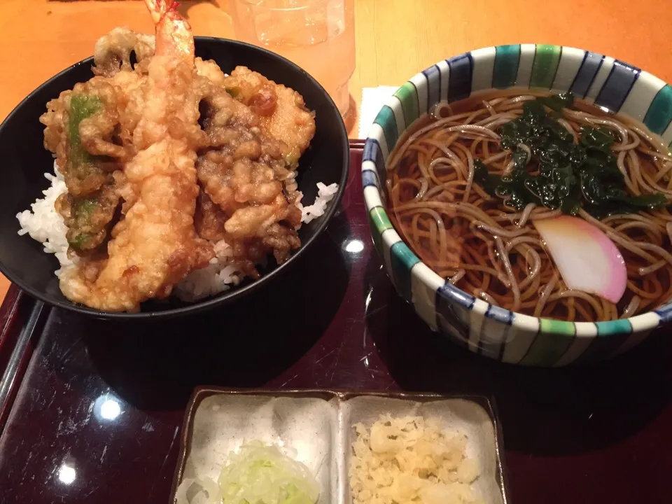 天丼とごまそばのセット🍤|まさとさん