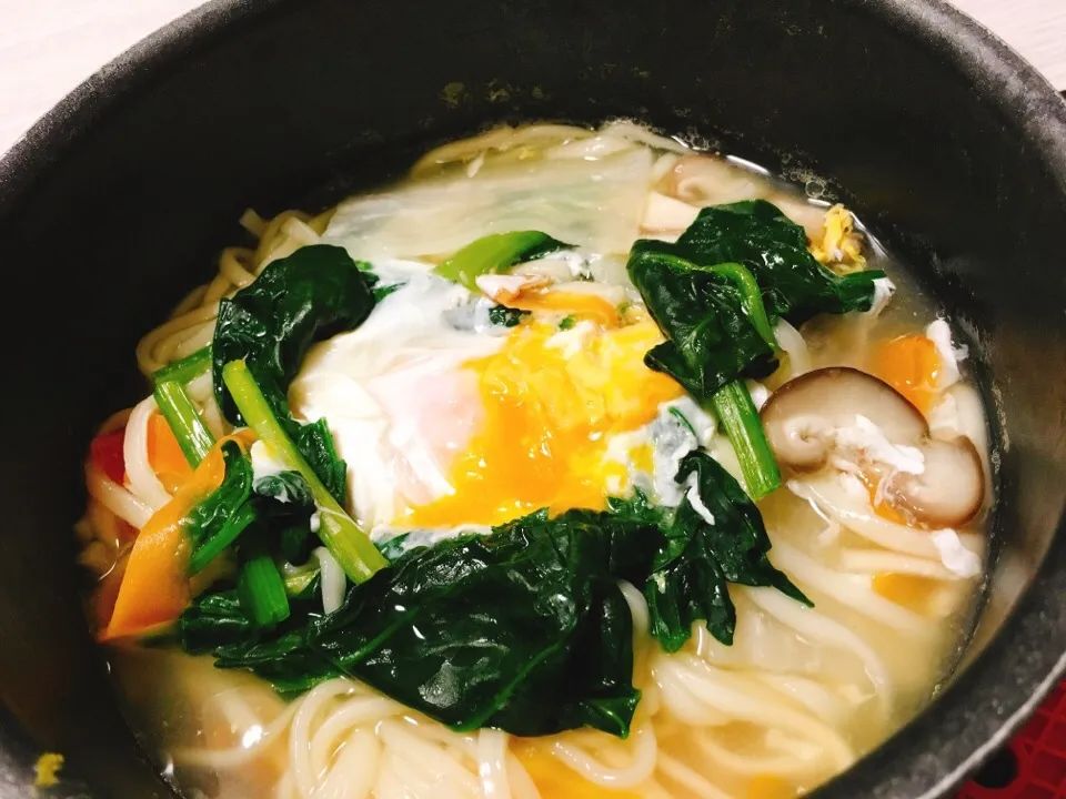 風邪の時は温か煮込みうどん…！|なななさん