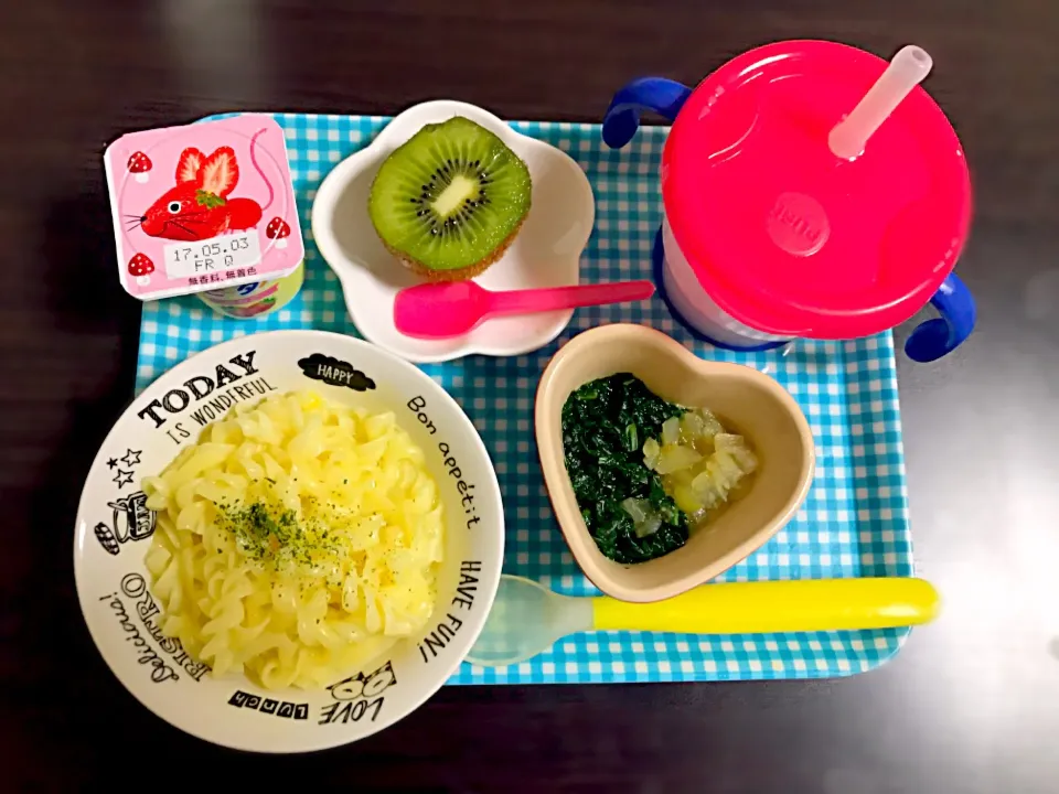 Snapdishの料理写真:4/14❁息子離乳食dinner🍴
コーンクリームスープパスタ🌽
コンソメ野菜(ほうれん草と玉ねぎ)
キュウイ
ベビーダノン🍓|つんさん