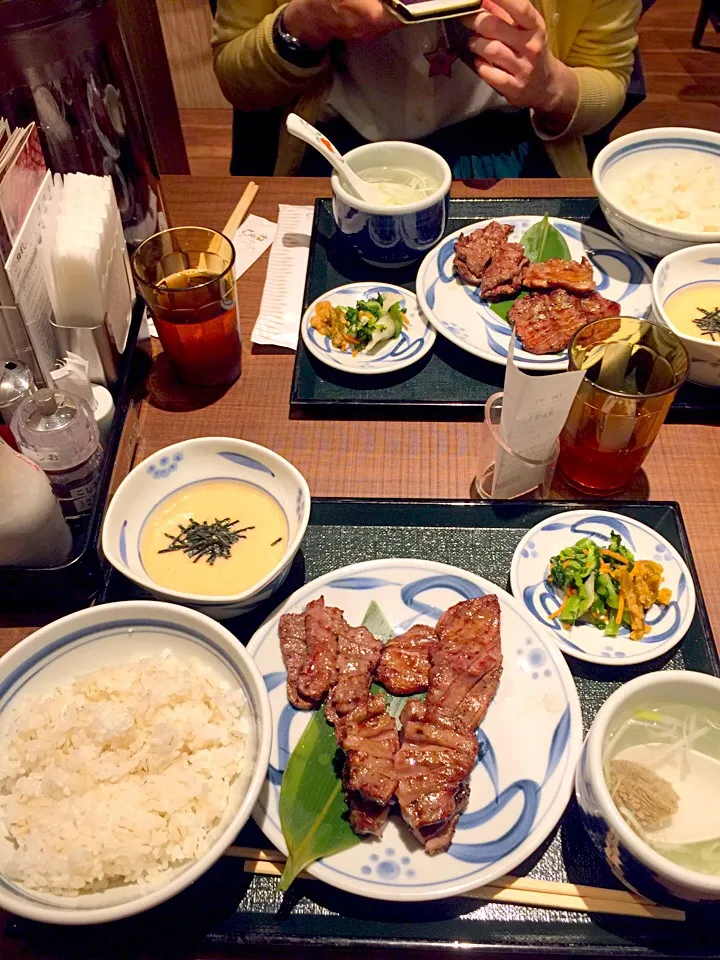 牛タン三種盛り定食|ミカさん