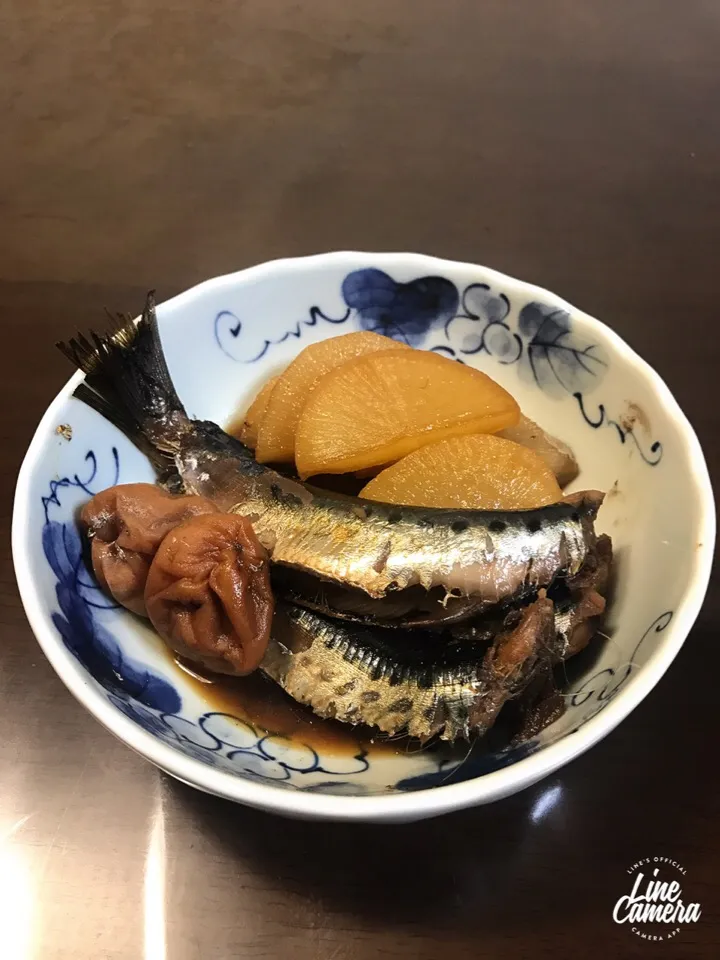 Snapdishの料理写真:Tomoko Itoさんの料理 まいわしの梅ショウガ煮♥|とんちんさん