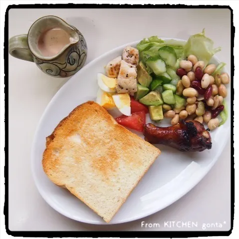 Cobb salad & 手羽元の甘酢煮 with イギリス食パン🍞|gonta*さん