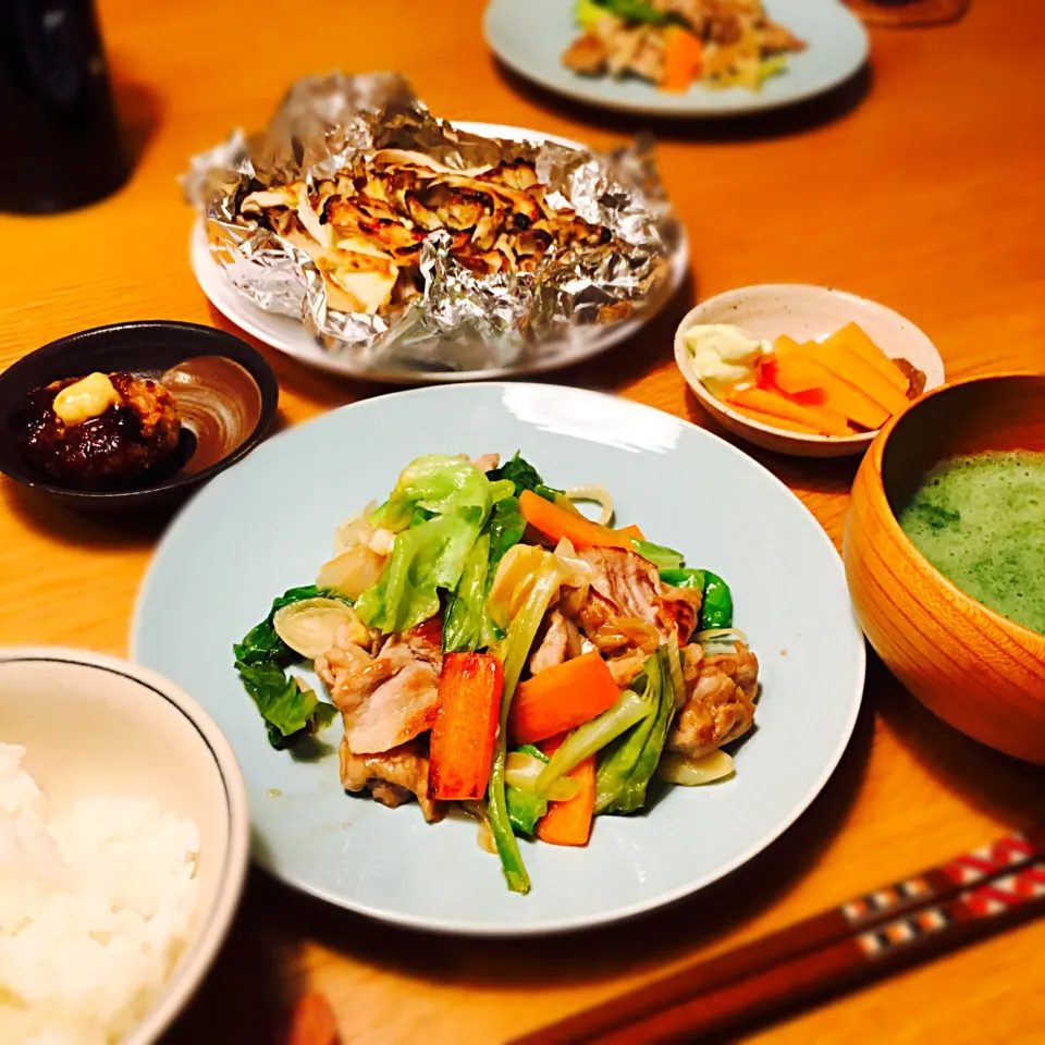 春キャベツと春にんじんと豚の有機玄米黒酢炒め夕ご飯|むぎこさん