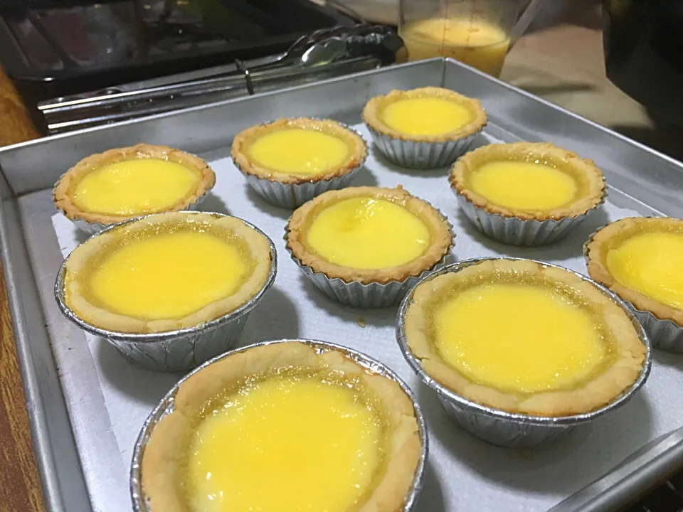 Snapdishの料理写真:Hong Kong style egg tarts|Trish Wongさん