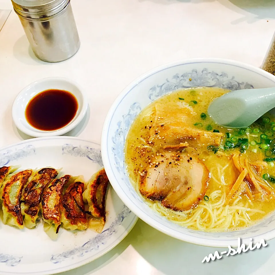 Snapdishの料理写真:ラーメン|m-shinさん