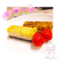 Snapdishの料理写真:いちごorチョコのスティックチーズケーキ
#いちごチーズケーキ#チョコチーズケーキ
#ベークドチーズケーキ#スティックチーズケーキ|RIIさん