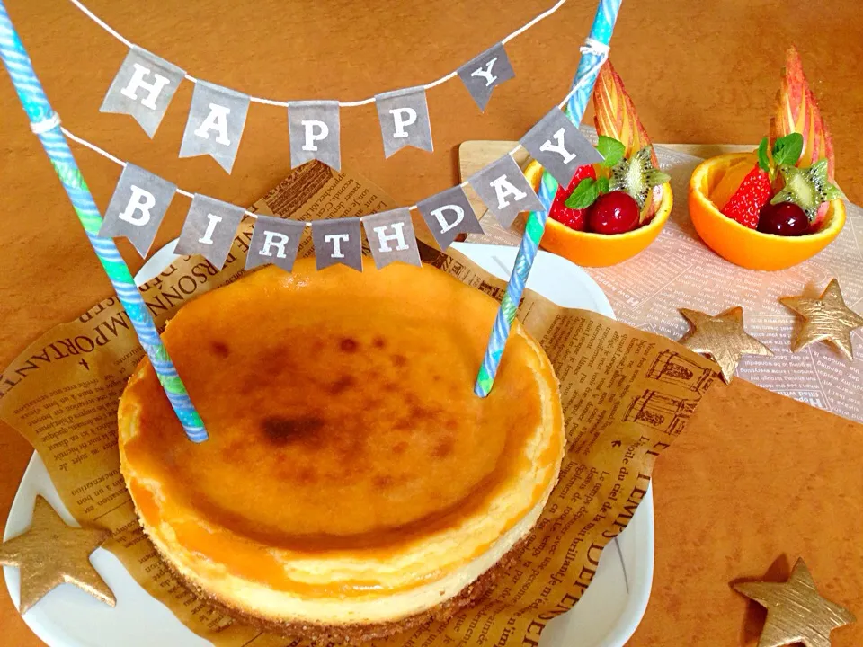 Snapdishの料理写真:ベイクドチーズケーキ🎂|なだちいさん