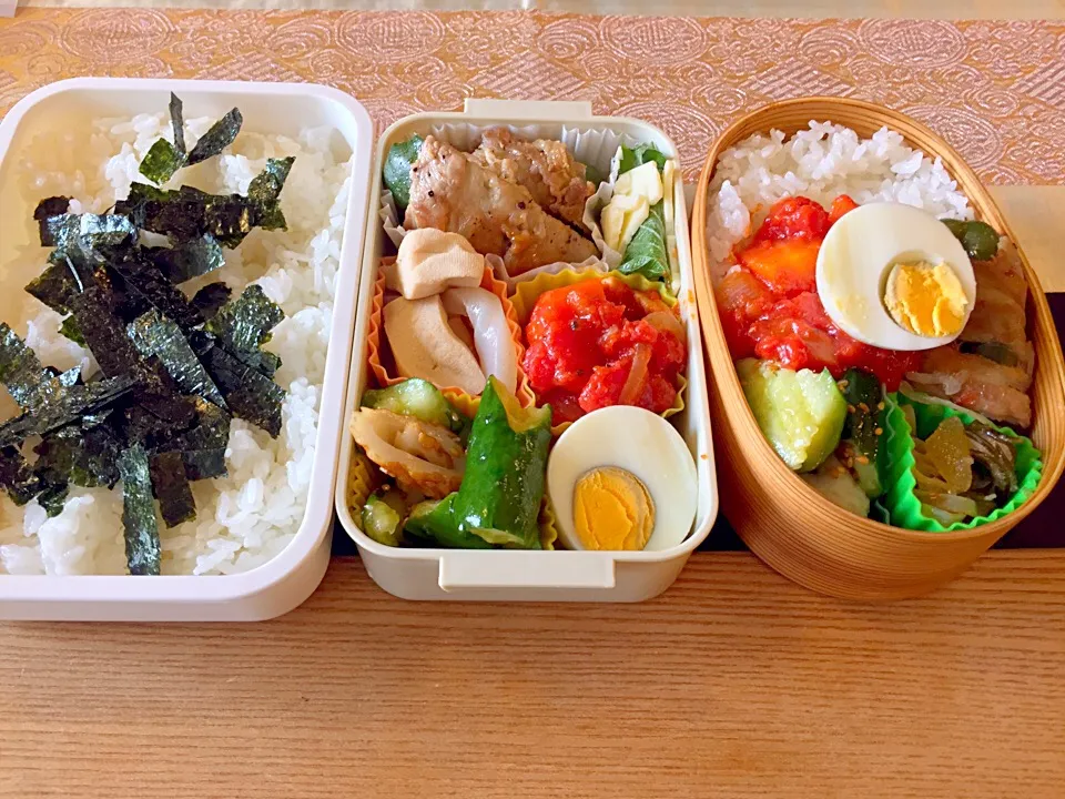 息子と私のお弁当🍱ピーマン豚肉巻きとろけるチーズと新玉ねぎ入り。|もなかさん