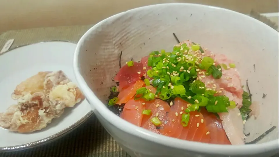 海鮮丼と竜田揚げ|しあるさん