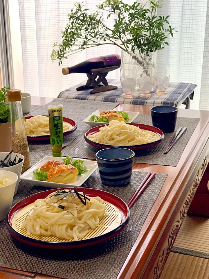 Snapdishの料理写真:家系ラーメン屋辞めたんDE
毎日が日曜日のお昼ごはん|シュトママさん