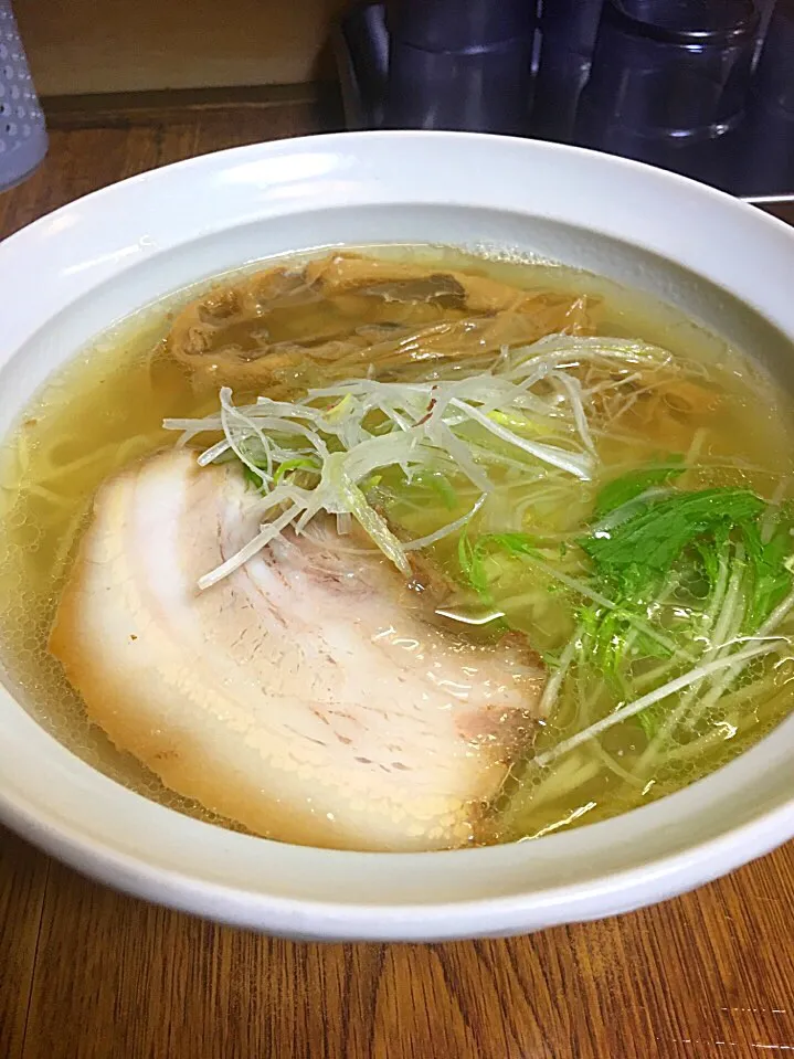 Snapdishの料理写真:河内の塩ラーメン
#ラーメン工房RISE|みっきーさん