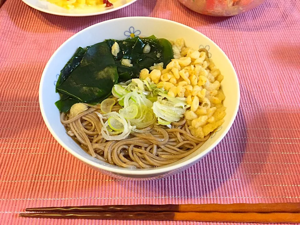 Snapdishの料理写真:おうちそばや♡たぬきそば
#たぬきそば#乾麺#旦那メシ|みゆきさん