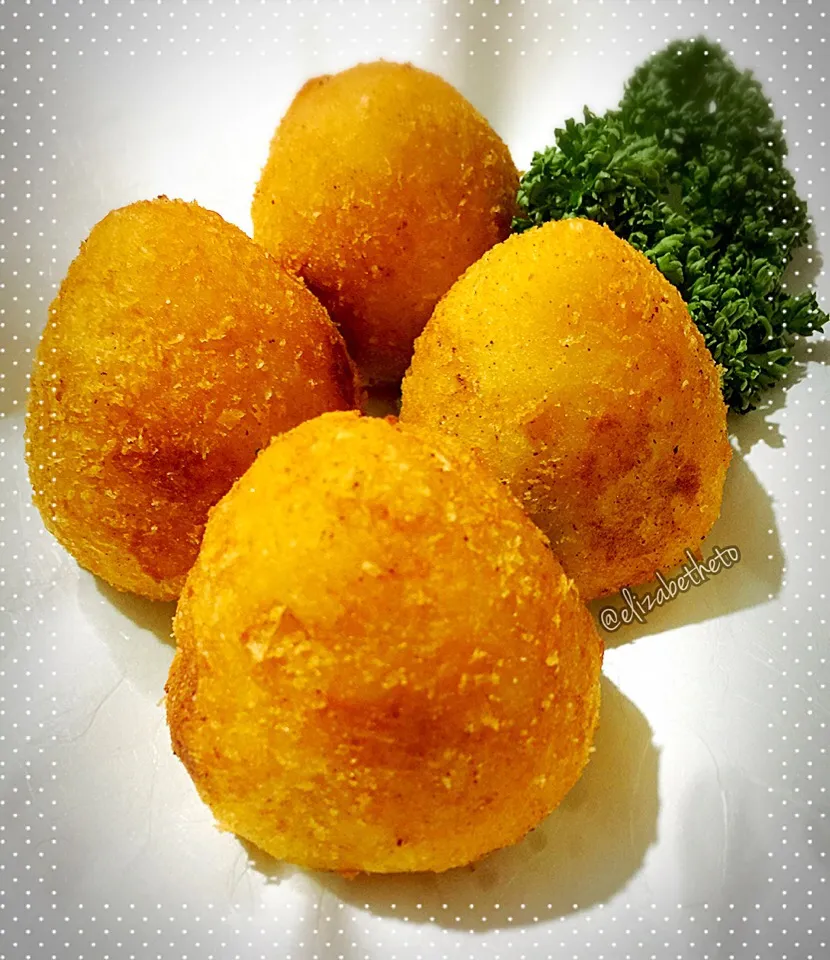 Coxinha
#coxinha #chiken #croquette|Elizabeth Etoさん