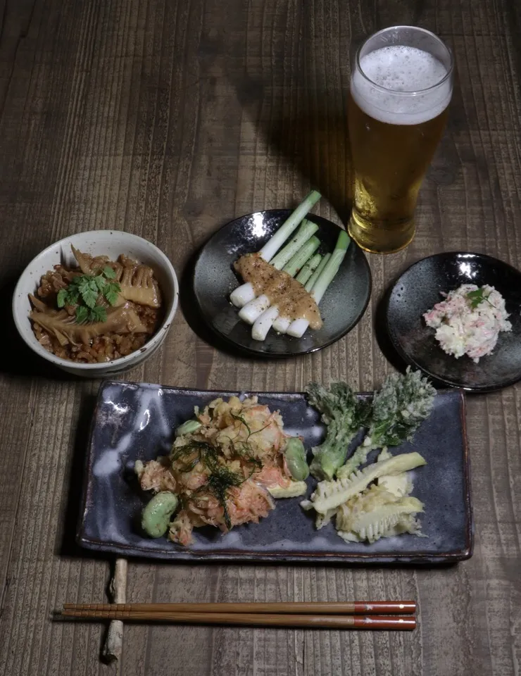 Snapdishの料理写真:今日の夕飯、
かき揚げ他。|sabu-hinataさん