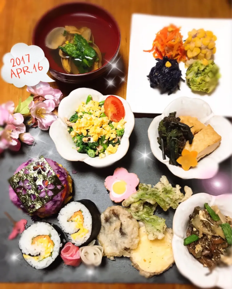 Snapdishの料理写真:お花見プレート(  ´͈ ᵕ `͈ )🌸紫キャベツで☆ヘルシーで美しい♡ピンクのちらし寿司 レシピ・作り方 by うさきょん2336｜楽天レシピ|ばろんさん