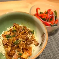 Japanese pork miso noodle & sea weed salad with wafu dressing
日式豬肉味增麵 & 和風沙拉|Jenny Wuさん