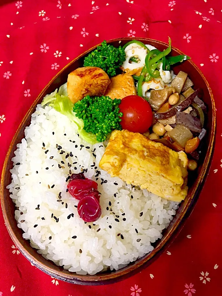 夫お弁当
#胸肉の照り焼き
#五目豆煮 
#ピーマンとちくわの和え物
#玉子焼き|かねしろ食堂さん