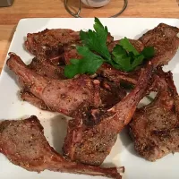 Snapdishの料理写真:Lucious rosemary and olive oil lamb chops!|jeannette simmons jrさん