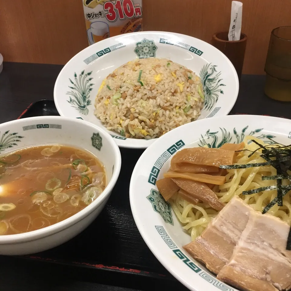 Snapdishの料理写真:つけ麺 大盛り チャーハン|Hajime Sakaiさん