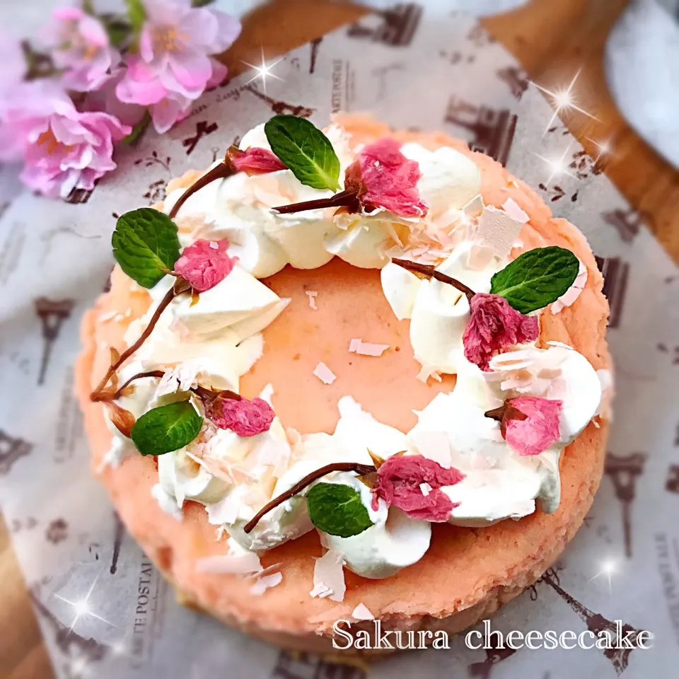 Snapdishの料理写真:桜🌸チーズケーキ(⑉• •⑉)‥💕|ばろんさん