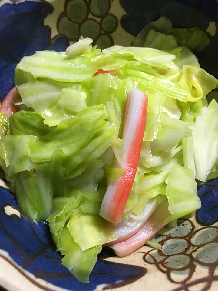 キャベツとカニカマの蒸し物|🐶たぬとんキッチンさん