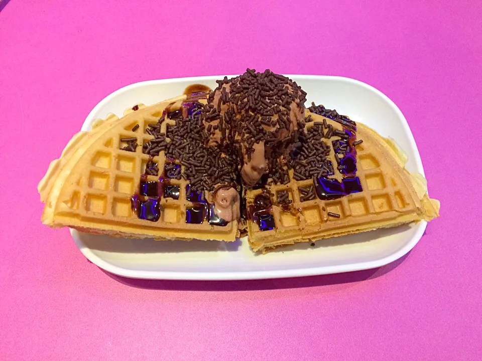 waffle ice cream|dynaさん