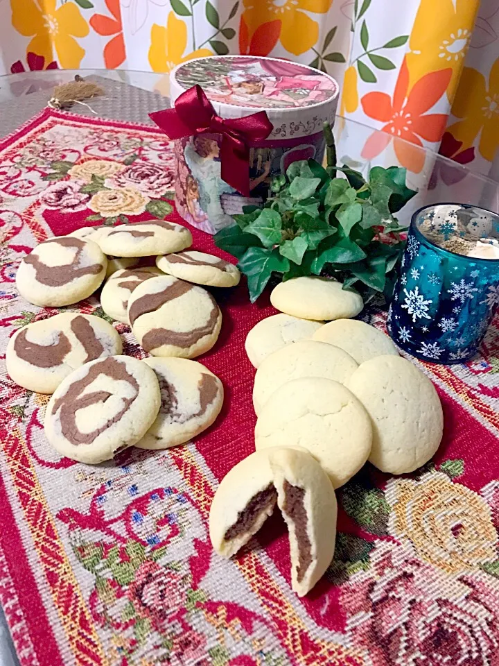 Snapdishの料理写真:白餡ココアクッキー🍪|ＳＵＺＵＫＩさん