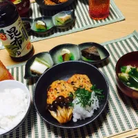 Snapdishの料理写真:ふっくらほわほわ鶏つくねバーグ#おうちカフェ