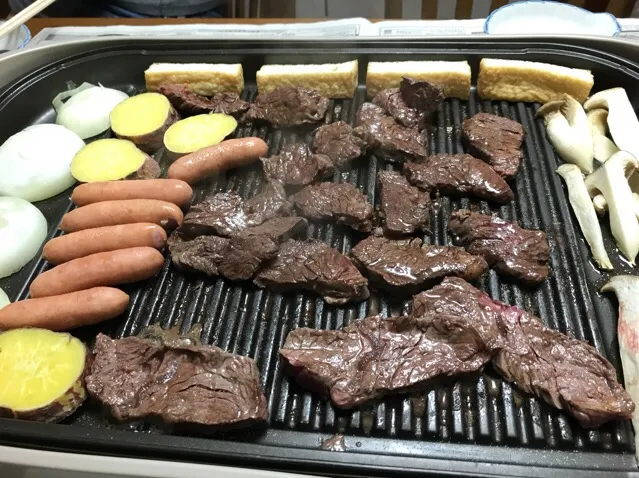 ホットプレートでの焼肉❗️ʕ̡̢̡*ϾεϿ*ʔ̢̡̢✨|サソリさん